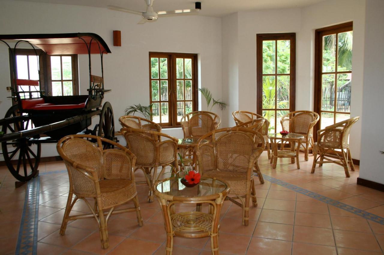 Hibiscus Garden Hotel Tissamaharama Bagian luar foto